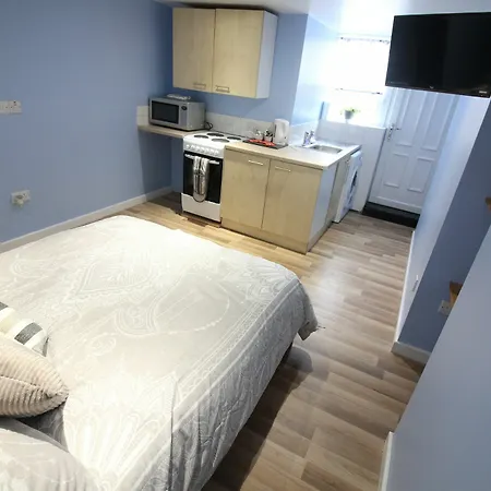 The Snug Apartment *